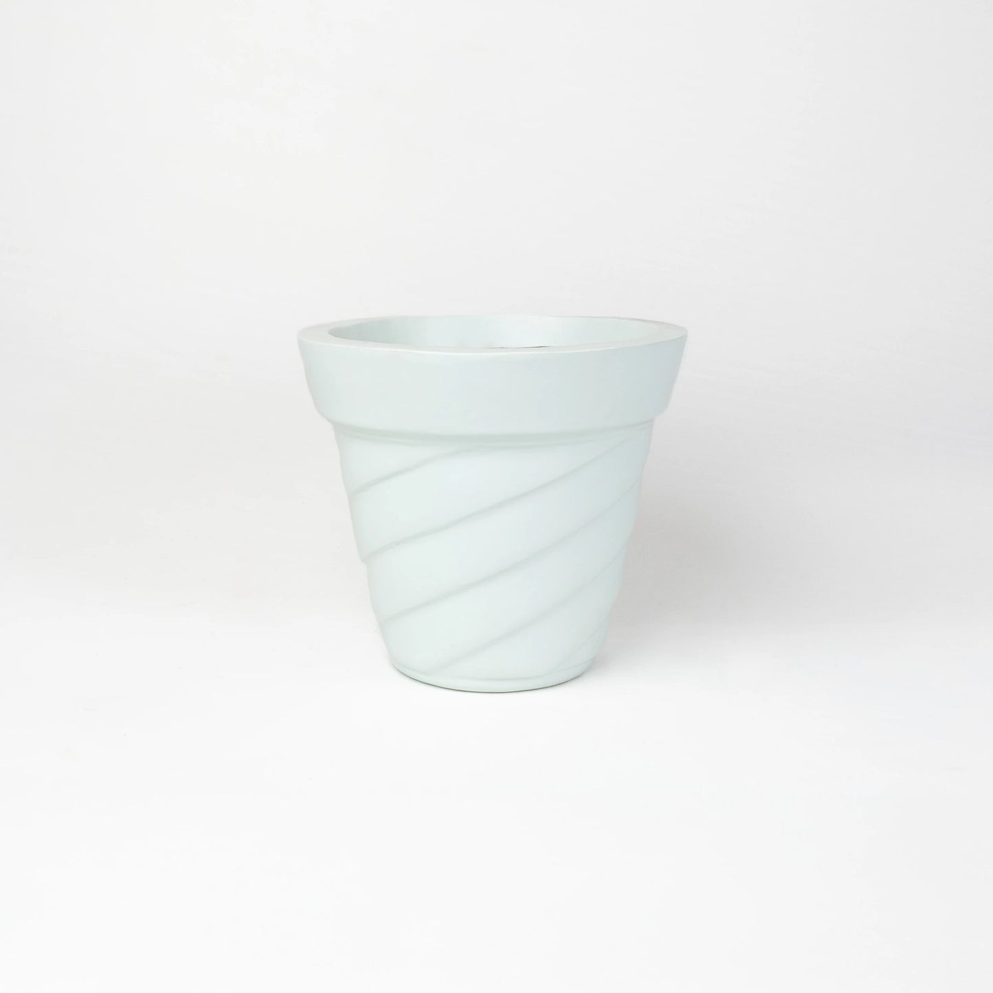 Clayborn Medium