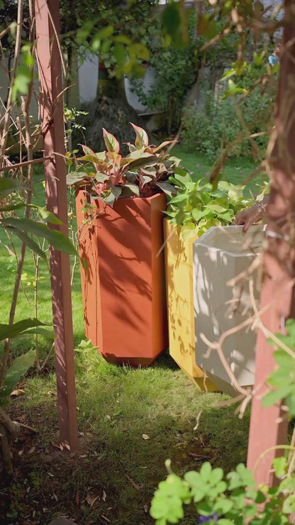 Astra Set of 4 Planters